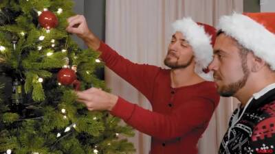 Você está arruinando o Natal Dante Colle, Leeroy Jones - boyfriendtv.com