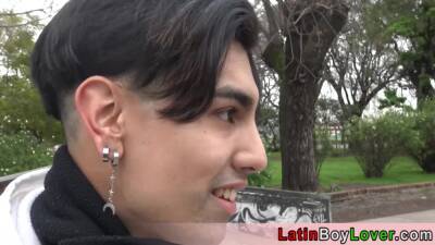 Amateur latin skater Leo accepting a strangers offer - boyfriendtv.com