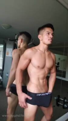 Pinoy - boyfriendtv.com