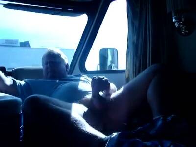 Trucker Cums - boyfriendtv.com