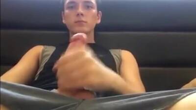 Sweet Boy Wank His Dick - boyfriendtv.com