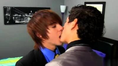 Aiden Summers - Giovanni Lovell - Emo teens free video gay Aiden Summers, Giovanni Lovell, and - nvdvid.com