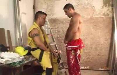 Pedreiro fucking Painter Pintor - boyfriendtv.com