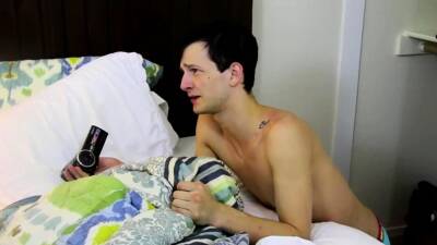 Boy gets his first anal creampie gay Bareback Boy Jessie - drtuber.com