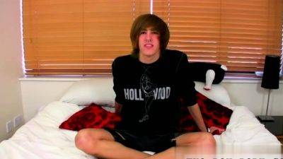 Huge emo gay teen This cute alternative emo dude has some - drtuber.com