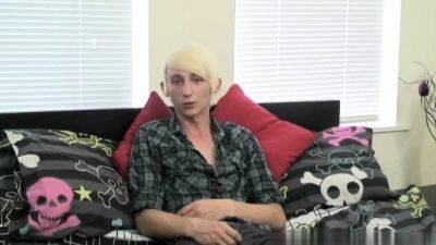 Free gay male sex porn videos Hot northern man Max comes - drtuber.com