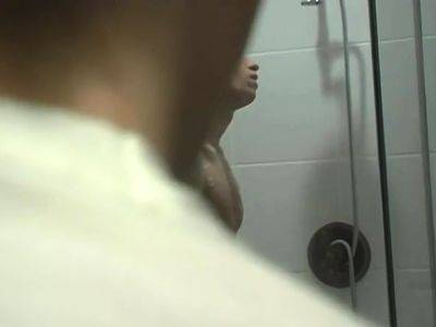 Gay men fucking the shower xxx Jesse Jacobs is peeping on - drtuber.com
